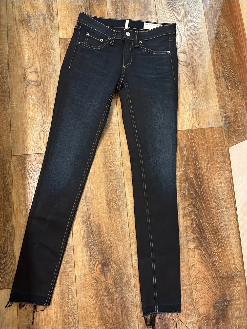 Rag and Bone skinny jean Dearborn wash size 26